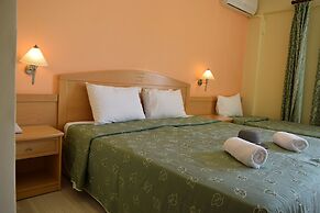 Hotel Serenity Tolo