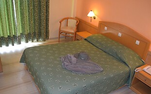 Hotel Serenity Tolo