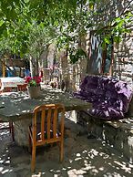 Vama Konuk Evi