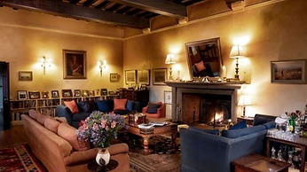 Deloraine House
