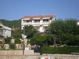 Apartments Biserka