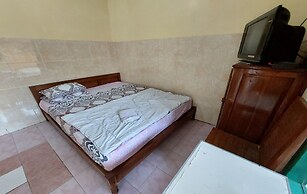HOTEL PARANGTRITIS WIDODO TUSTIYANI