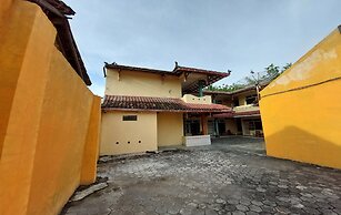 HOTEL PARANGTRITIS WIDODO TUSTIYANI