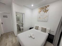 AYZ Silvela - Auto check-in property