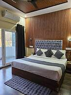 Sunny Pines Resort