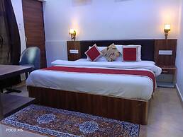 Sunny Pines Resort