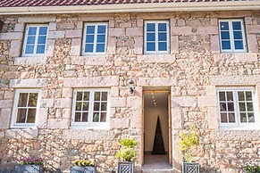 1 Bed Suite - Sleeps 2, Patio, Parking & Wifi