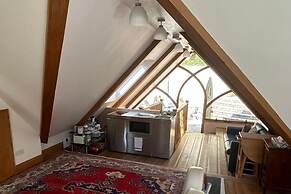 1 Bed Suite - Sleeps 2, Patio, Parking & Wifi