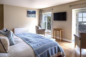 South Sands Hotel