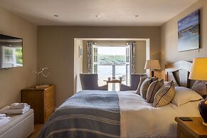 South Sands Hotel