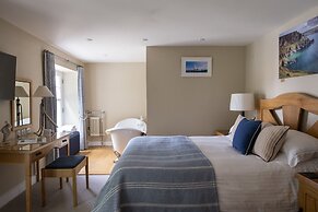 South Sands Hotel