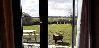 Hornbeam Eco Cabin - Sleeps 2 - Valley View