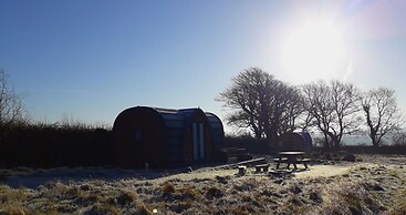 Hornbeam Eco Cabin - Sleeps 2 - Valley View