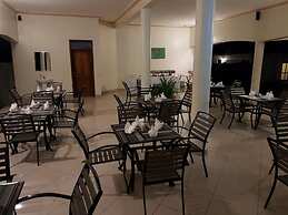 Karuma Travellers Hotel