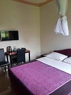 Karuma Travellers Hotel