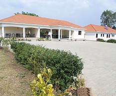 Karuma Travellers Hotel