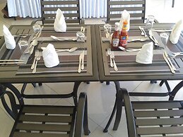 Karuma Travellers Hotel