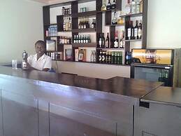 Karuma Travellers Hotel