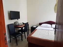 Karuma Travellers Hotel