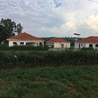 Karuma Travellers Hotel