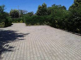 Karuma Travellers Hotel