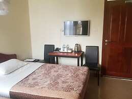 Karuma Travellers Hotel