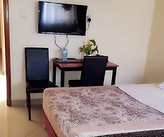 Karuma Travellers Hotel
