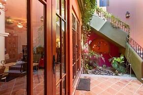 Casa Milagro by Casago