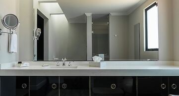HOTEL PLAZA 79