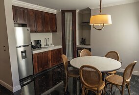 HOTEL PLAZA 79