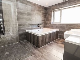 Nant House
