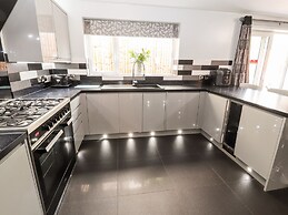 Nant House