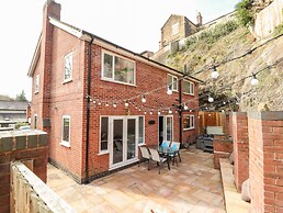 Nant House