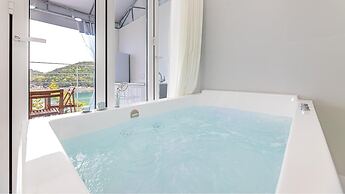 Yeosu Nukim Poolvilla