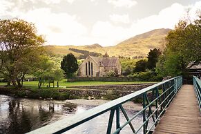 Ty Afon, River House