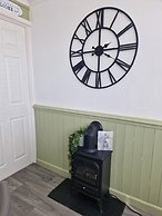 Chalet Ty Lilli Wen -sleep 6- Pet Friendly
