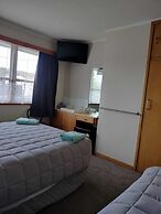 White Horse Inn Restaurant & Motel