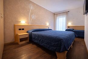 Pier Hotel