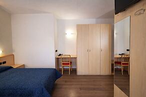 Pier Hotel