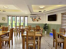 Casaroyal Hotel powered by Cocotel