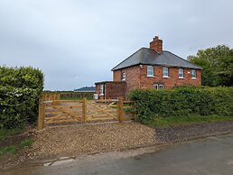2 Lane End Cottages