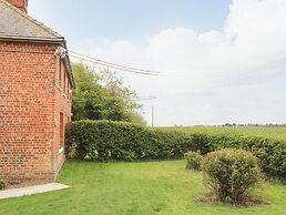 2 Lane End Cottages