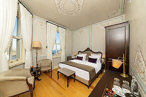 Meroddi Barnathan Hotel