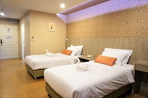 Nest n Rest Hotel