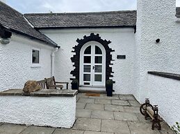 Gate Lodge, House of Binns