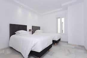 B51 Executive Flats Marbella Puerto Banus