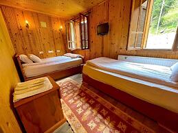 Vesile Otel