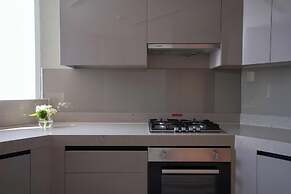 Aura Suites