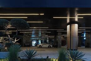 Aura Suites