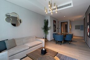 Aura Suites